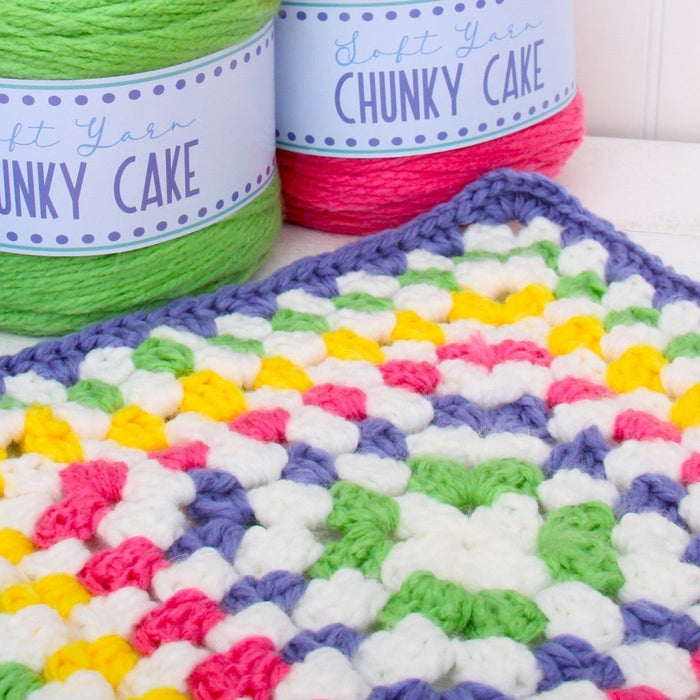 Crocheting an Infinity Granny Square
