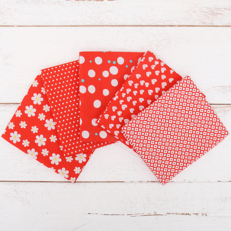 Fat Quarter Bundle - Five Red Confetti Brights Precut Cotton Fabrics - Threadart.com
