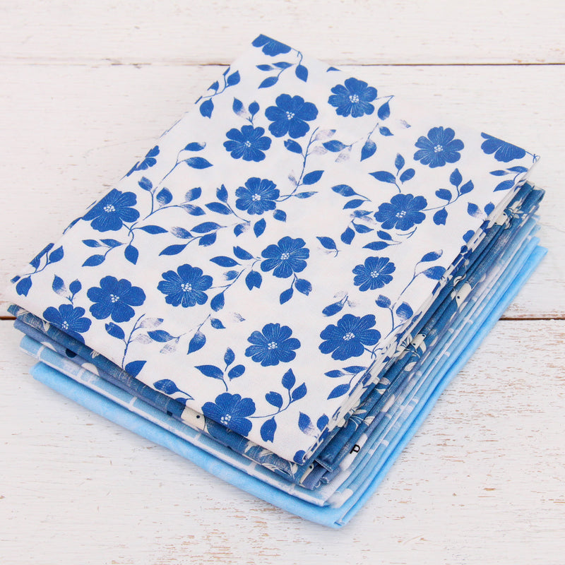 Fat Quarter Bundle - Five Light Blue Precut Cotton Fabrics - Threadart.com