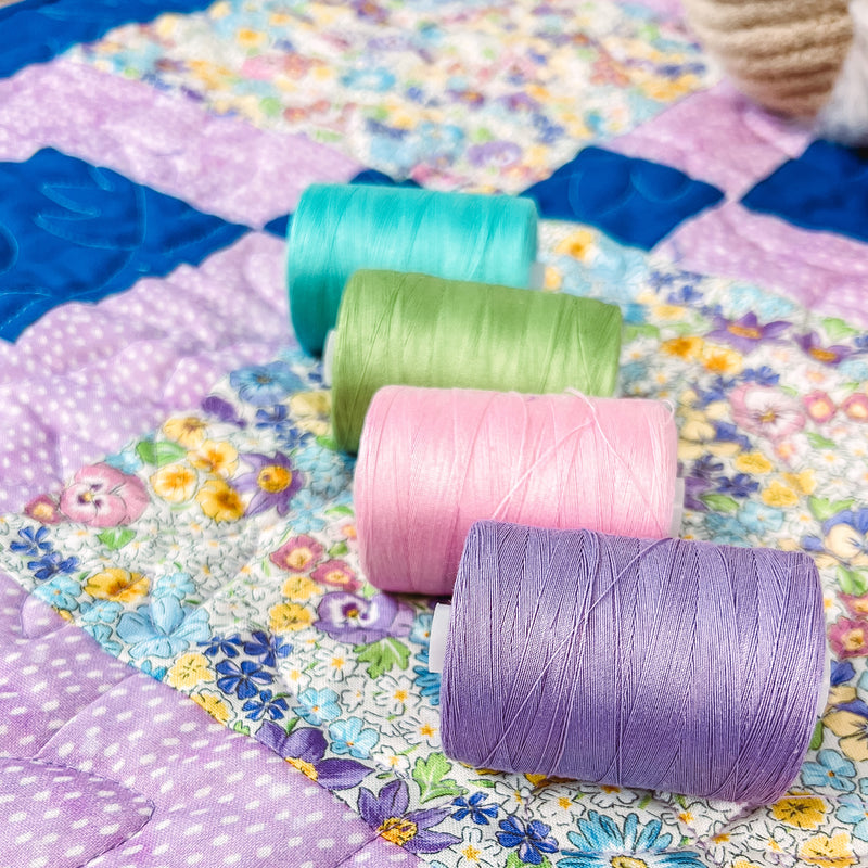 Cotton Quilting Thread - Bright Navy - 1000 Meters - 50 Wt. - Threadart.com