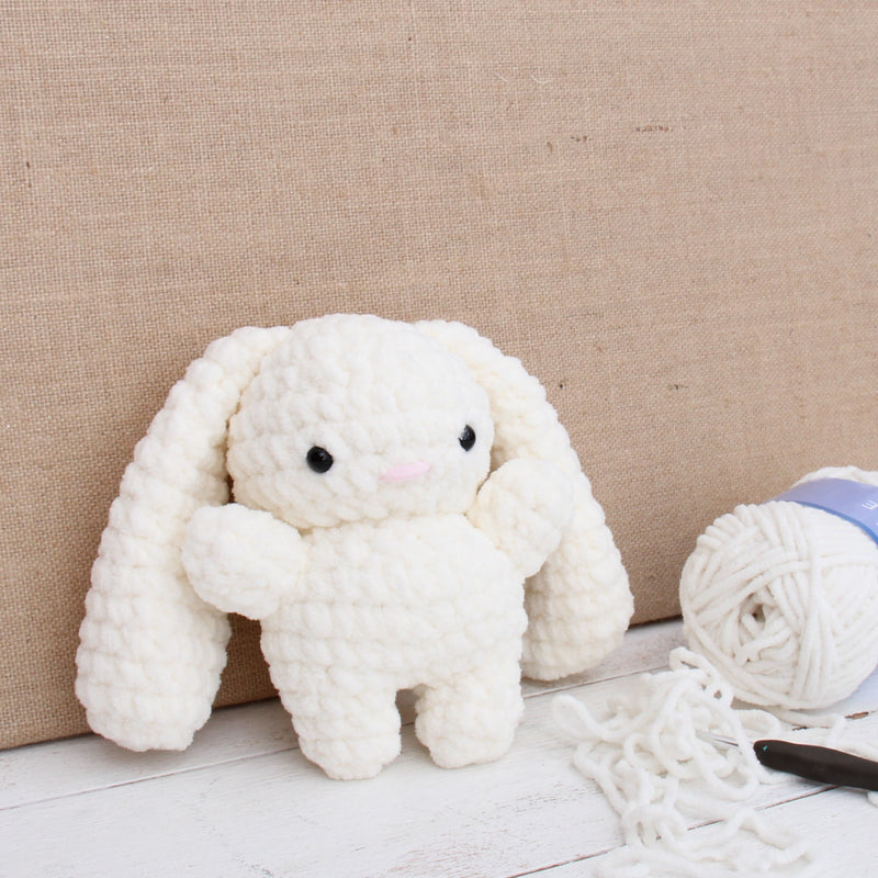 Super Soft Chenille Yarn Set - Pastels - Pack of 5 Skeins - #5-50 Gram Skeins - 60 yds Each - Threadart.com