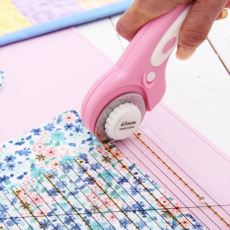 Threadart Premium Rotary Cutting Set - Ergonomic 45mm Cutter, Mat, and Ruler - Threadart.com